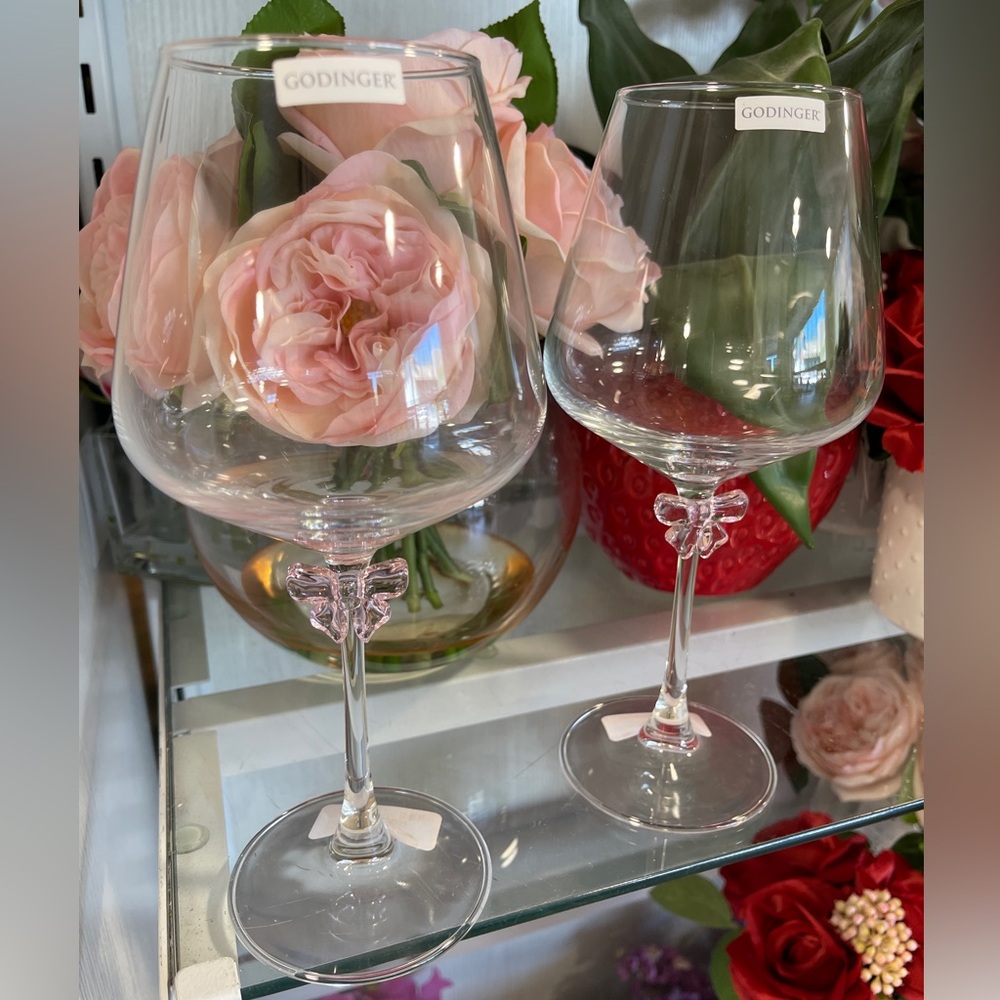Pink Bow Ribbon Coquette Glass  WineGlasses Set of 2 NWT
Godinger